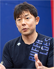 オリックス・バファローズ 1軍チーフトレーナー 砂長 秀行さん